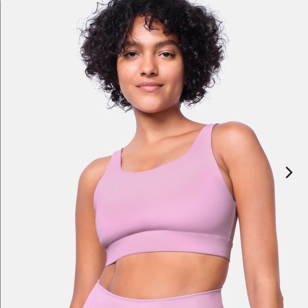 Outdoor Voices LightForm Circle Back Bra in Providence (S)